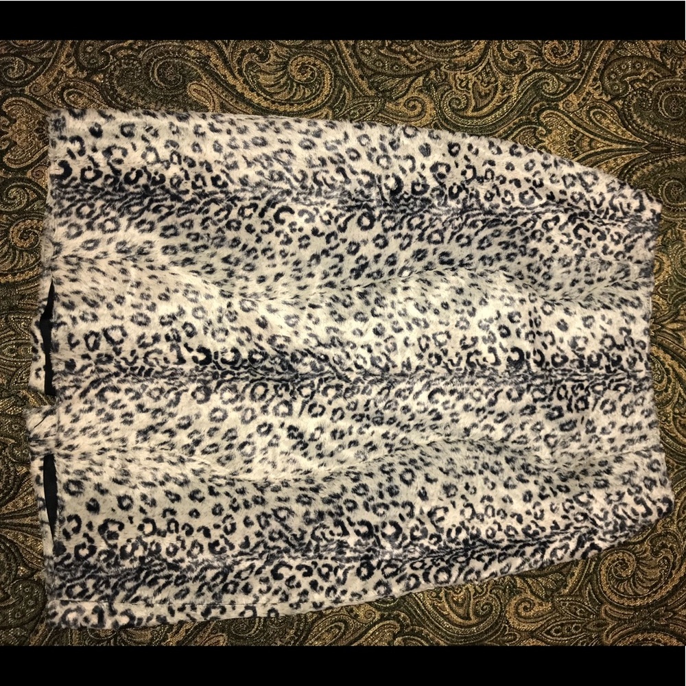 White leopard print Oscar de la Renta pencil skirt